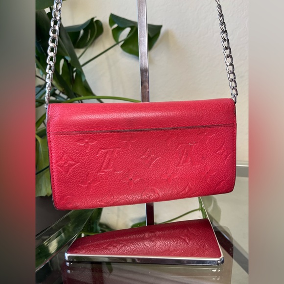 Louis Vuitton Empreinte Sarah Wallet - Picture 4 of 13